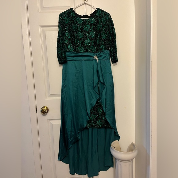 Beautiful Lace Patchwork 3/4 Sleeve Dress 👗 - Picture 2 of 4